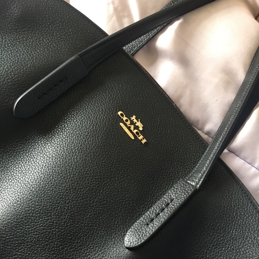 Black coach purse